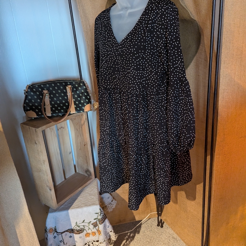 Unbranded | Ruffled Tunic - Picture 4 of 6
